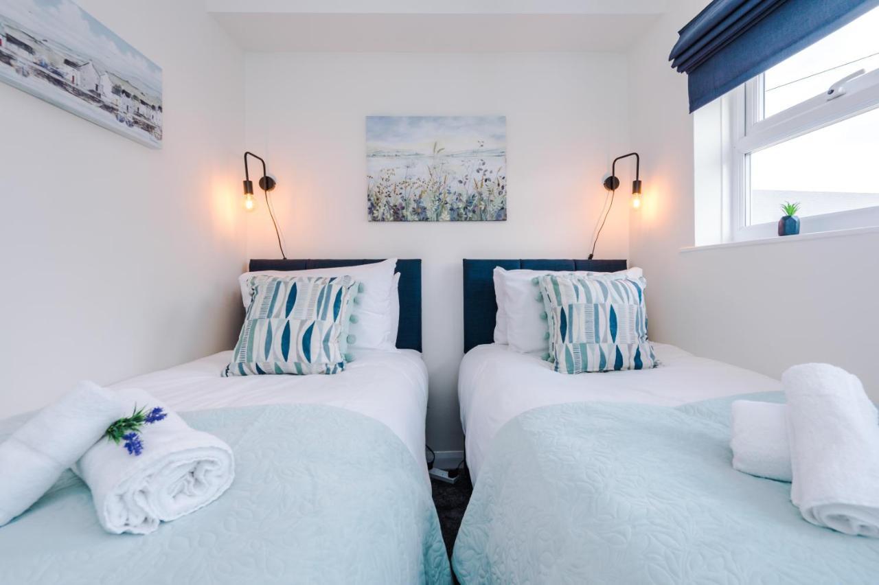 Bright 2-Bed Cottage In Chester By 53 Degrees Property, Ideal For Couples & Small Groups, City Centre - Sleeps 6 Екстериор снимка