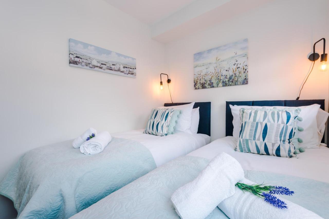 Bright 2-Bed Cottage In Chester By 53 Degrees Property, Ideal For Couples & Small Groups, City Centre - Sleeps 6 Екстериор снимка